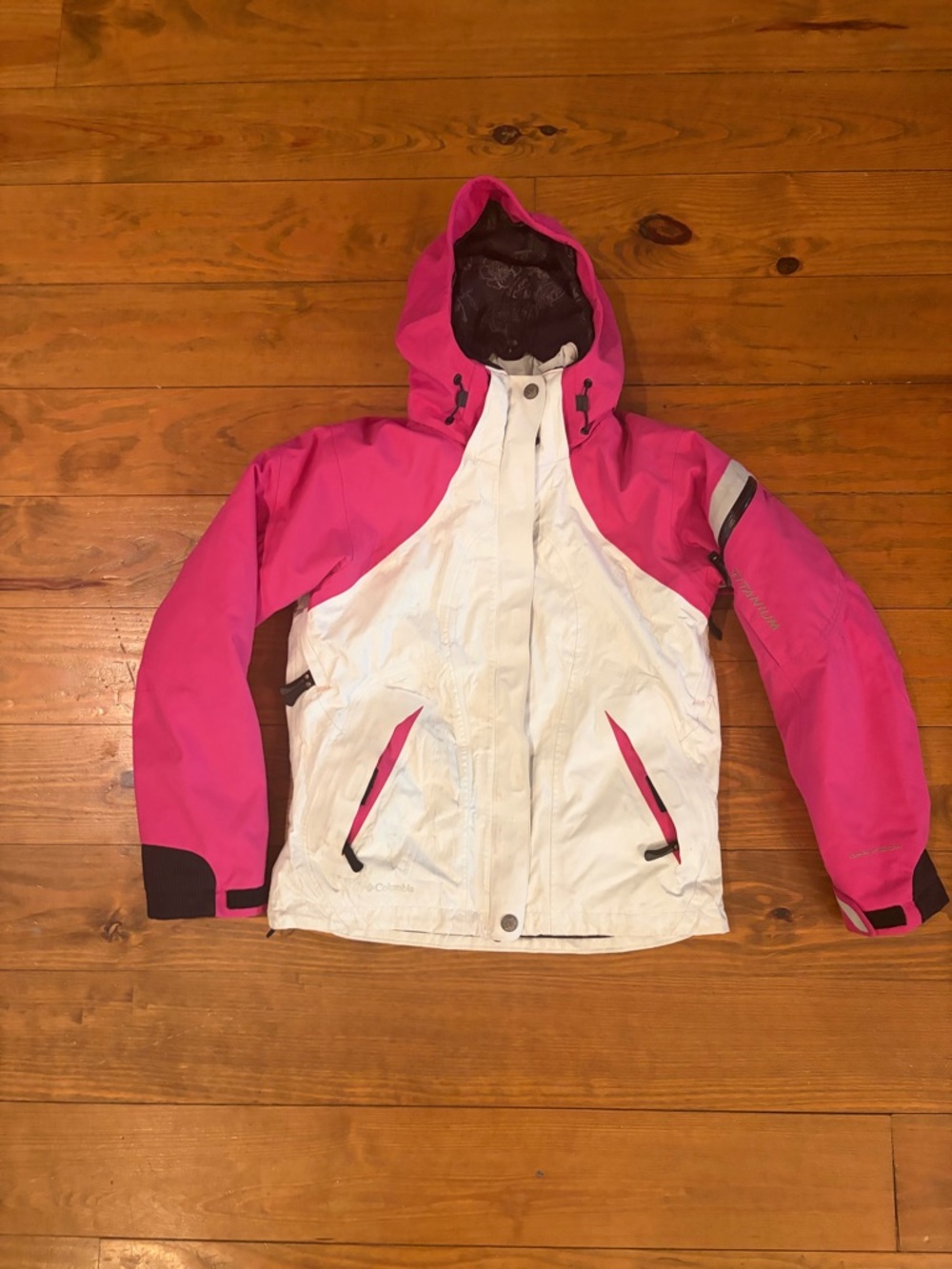Columbia Titanium Pink and White Women’s Hooded Ski Jacket